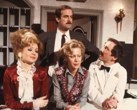 Devon B&B Owners Reflect on 50 Years of Classic Sitcom, Explain Why Basil Wouldn’t Last in Modern Online Review Era